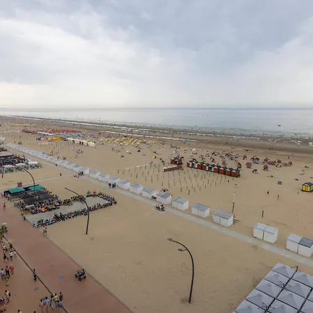 Apartament Alpha 0802 - Studio Met Frontaal Zeezicht De Panne